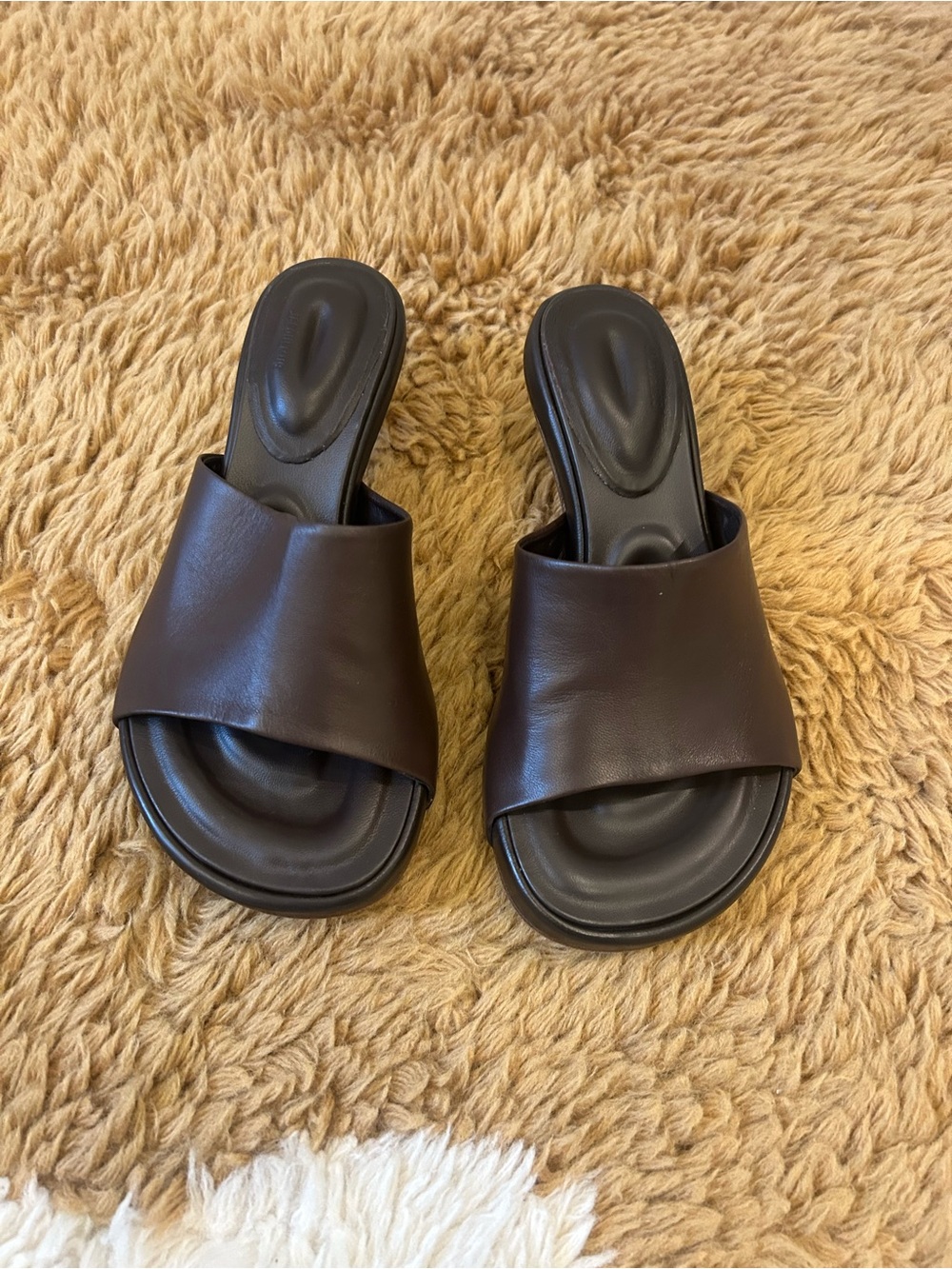 Jacquemus Les Mules Argilla Leather Sandal
